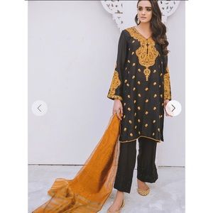 NEW Size S 3 Piece Indian Pakistani Outfit